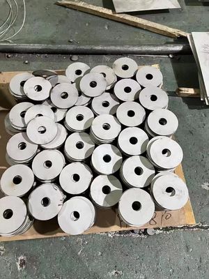 라운드 스테인레스 강 코일판을 모르는 체하는 것 3.0 밀리미터에게 60 밀리미터를 말아주었습니다