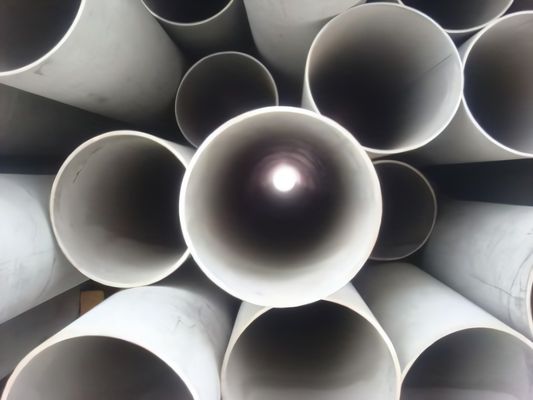ASTM 4135 이음새가 없는 상간인발관 10.0 밀리미터 불순물 고압 보일러관